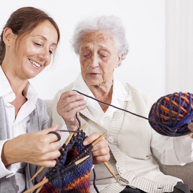 Limpieza a domicilio asistencial y acompañamiento de ancianos