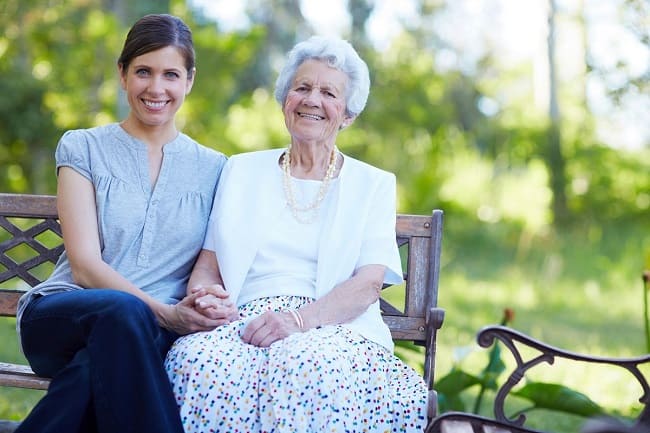 Asistencia domiciliaria por horas para el cuidado de ancianos