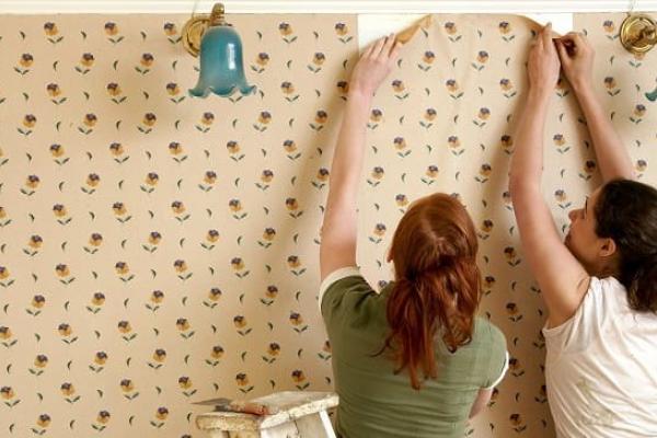 Limpieza a domicilio: cómo eliminar el pegamento de la pared