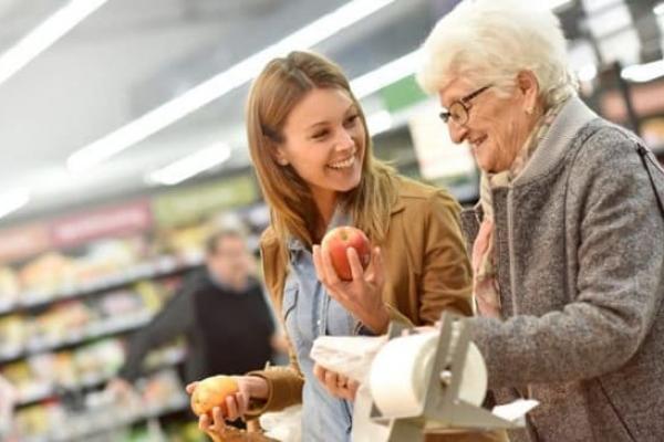 Acompañamiento de ancianos en Bilbao: que no se queden solos