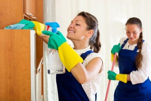 Limpieza de casas y pisos Bilbao. Empresa de limpiezas Getxo