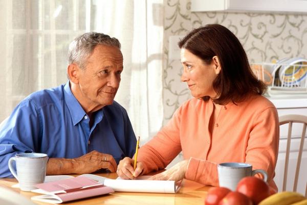 Escuchar la opinión de los padres en el cuidado de personas