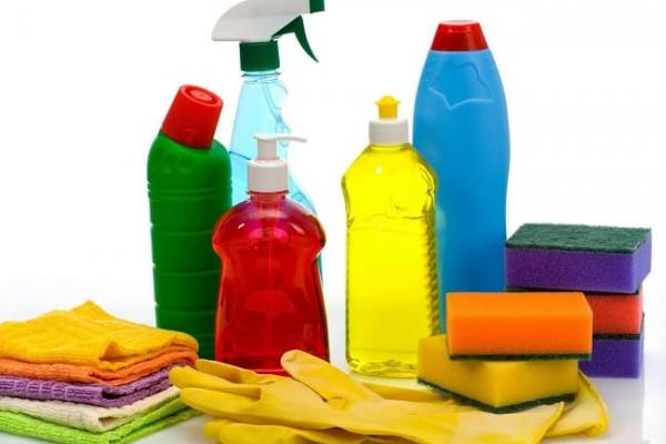 Limpieza de casas: limpiar con productos profesionales
